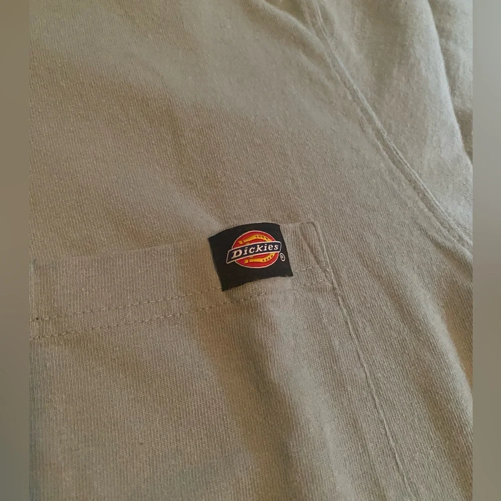 Final Gone 11/17! Dickies 2 short sleeve pocket t-shirts-light blue & gray - Picture 7 of 12